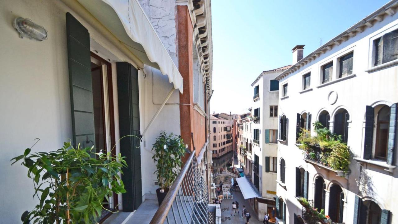 Ai Bareteri Luxury Canal View Venezia Esterno foto